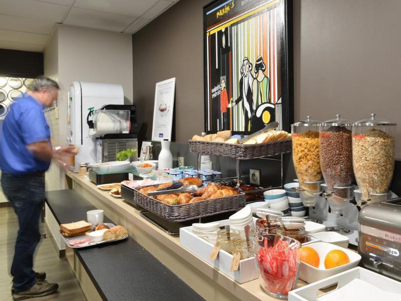 Hotel Kyriad Brive Ouest Kültér fotó
