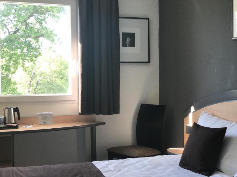 Hotel Kyriad Brive Ouest Kültér fotó